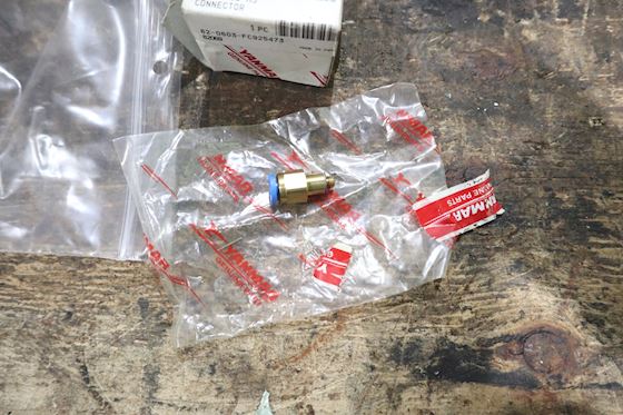 Yanmar Connector 190110-39650 #2