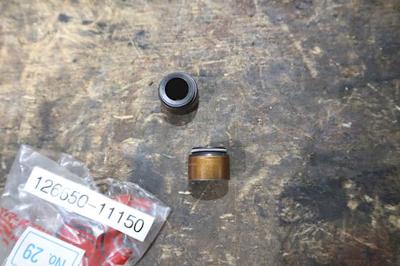 Yanmar Valve Stem Seal 126650-11150 #2