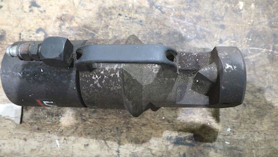 Larzep Hydraulic Cutter #2