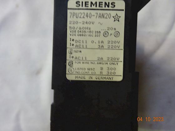 Siemens Time Relay 7PU2240-7AN20 #2