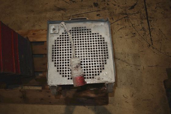 Andrews Syker Electric Portable Heaters #3