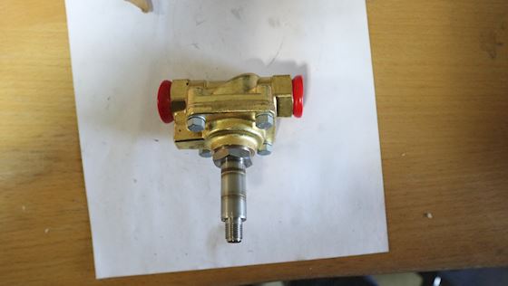 Parker Solenoid Valve 322H75 #1