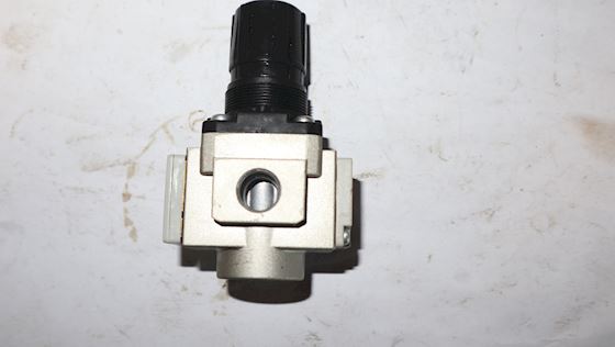 SMC Pneumatic Regulator AR20-F02E #2