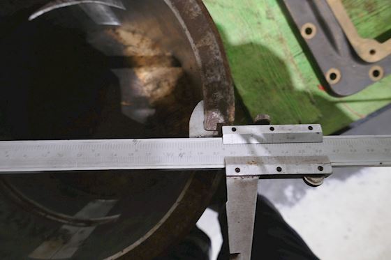 Bearing Part.  L = 185 mm B = 252 mm ø = 210 mm #3