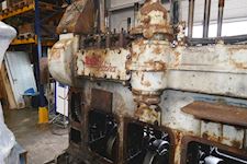 MAN B&W Alpha 405 26VO Engine Freme with crank and misc. bolts and nuts - 1