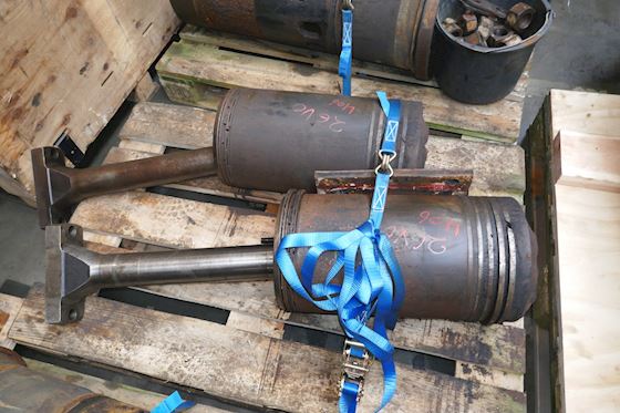 MAN B&W Alpha 405 26VO  Piston #2