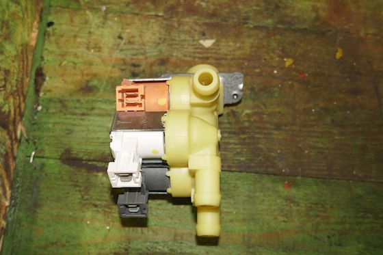 Electrolux Gen 6 240/60 Inlet 4Ways Valve #3