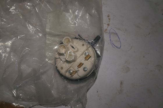 Elbi Pressostat 110-70 Water Level Switch 1450023 #1