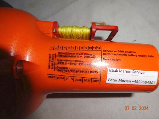 Jotron EPIRB Tron 60S GPS #2