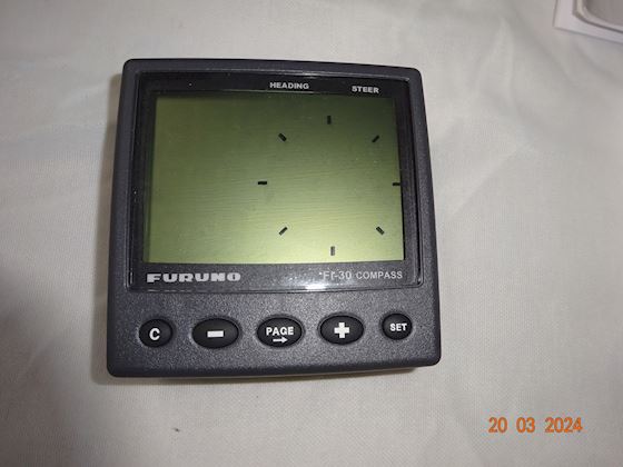 Furuno FI-304 Compas Data #1