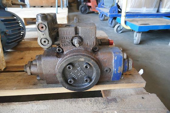 Danfoss Piston Pump LRR025 #3