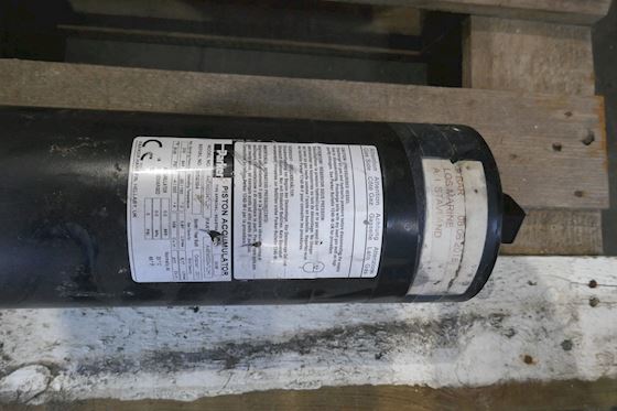Parker Piston Accumulator A4EM00347L2H #2
