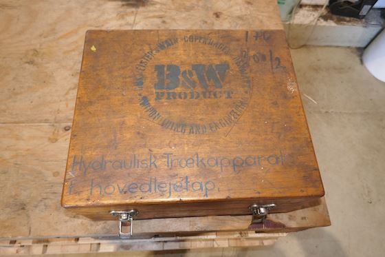 MAN B&W Hydraulic Jack for hovedlejetap #5