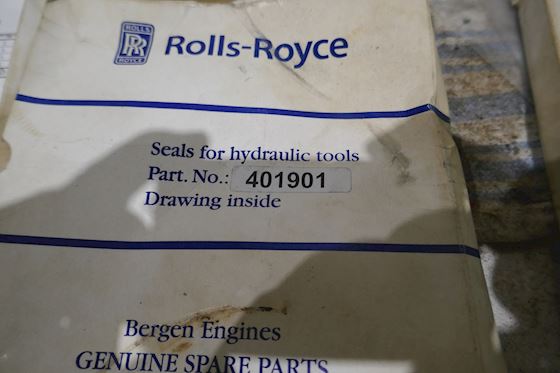 Bergen Ulstein Rolls Royce Gasket for Hydraulic Jacks for Bergen KV-18 Engine #4