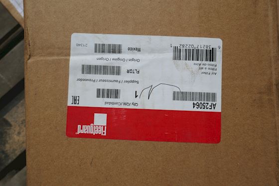 Fleetguard AF25064 #2