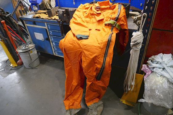 Dry Immersion Suit 3-1 #1