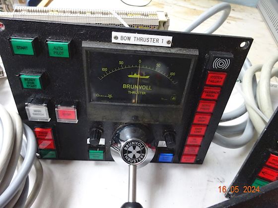 Brunvoll THRUSTER CONTROL for and aft with slave #2