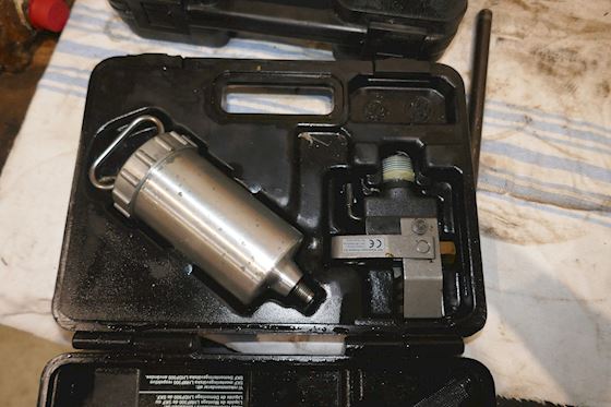 SKF Oil Injector 226400 #1