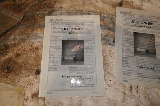 SKF Oil Injector 226400 #3