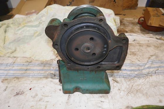 Volvo Penta Water Pump House  7625 #3