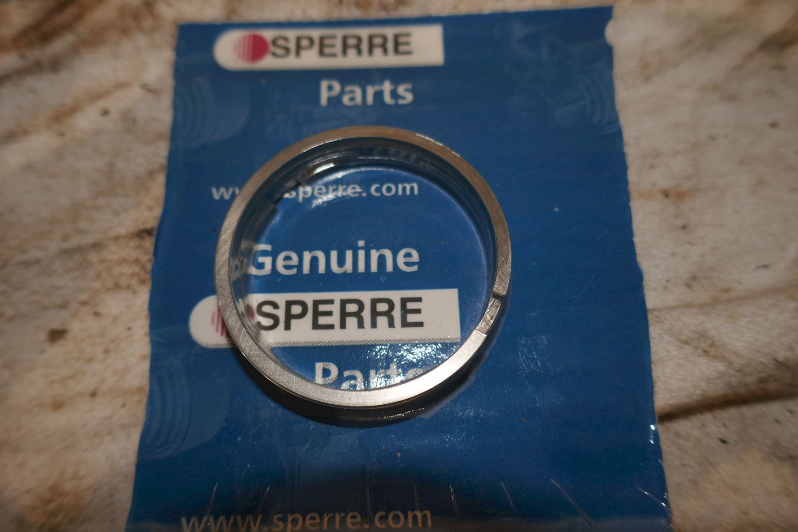 Compr Ring > Sperre Compr. Ring St 77-105 Compr. Ring HL2/77-105 and Oil Scraper ...
