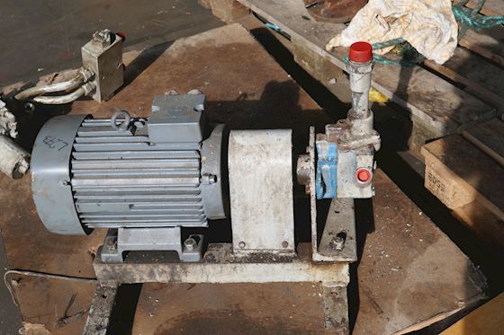 Sperry Vickers Vane Pump 235E 2884363 #2