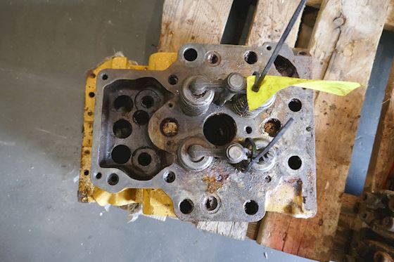 Caterpillar Cylinder Head 3500 #3