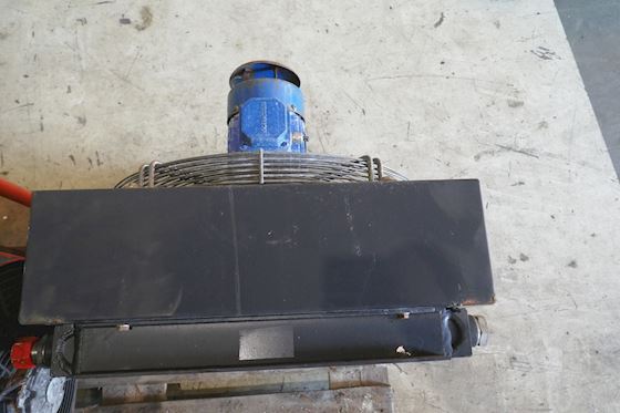 Oiltech LAC2 Air Oil Cooler with AC - Motor #3