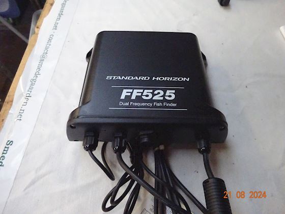 Standard Horizon Black Box Fish Finder FF525 #1