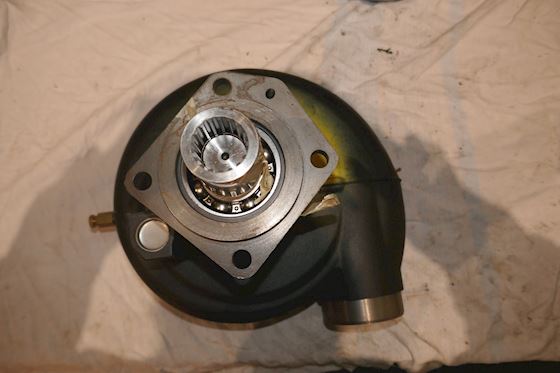 Cummins Sea Water Pump 3647029 #2