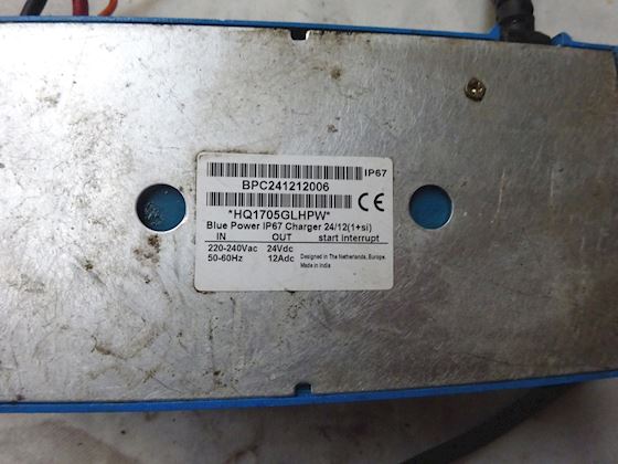 Victron Blue power 24/12 #3