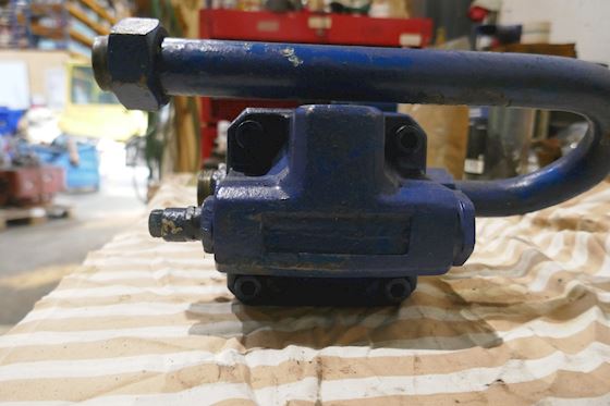 Variable Vane Single Pump #4