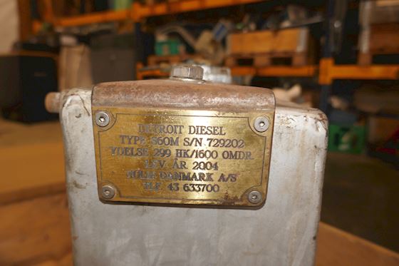Detroit Diesel Expansion Tank #3