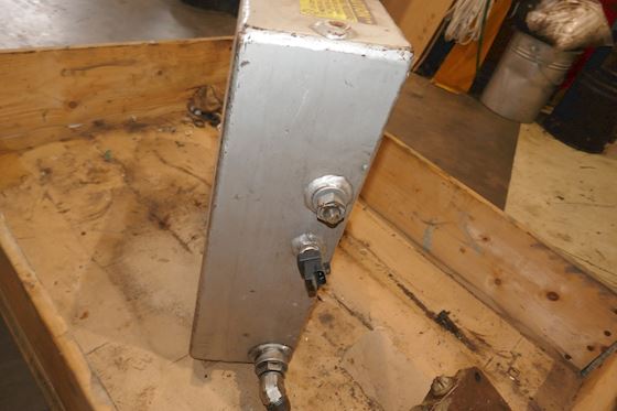 Detroit Diesel Expansion Tank #2