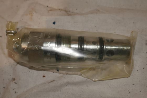 Sterling Fluid Systems Pressure and Flow Control Valve E2B040ZNMK3 #1