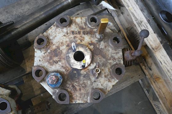 Alpha Cylinder Head 405 26VO #1