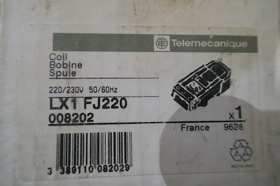 Telemecanique Contactor Coil LX1FJ220 #3