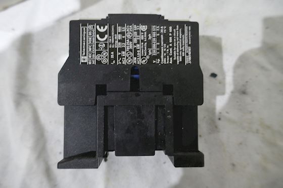 Telemecanique Contactor LC1D0910M7 #4