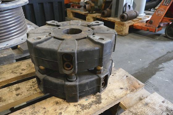 Coupling D=335 mm H=200 Bolt D=280 mm #1