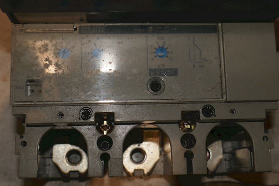 Schneider Electric Circuit Breaker 32804 #2