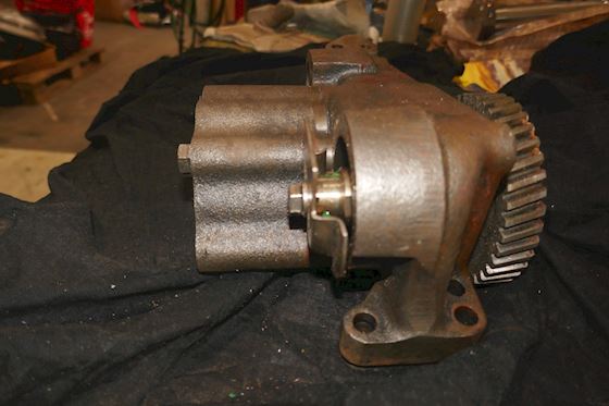 Caterpillar Body-Oil Pump 8N8635 #3