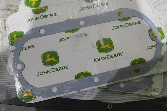 John Deere Oil Cooler to Block Gasket RE 520645 #1