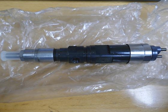 Denso Commen Rail Fuel Injection Nozzle RE524361 #1