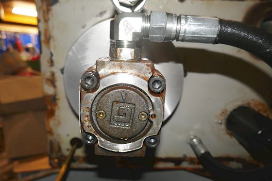 Bucher Hydraulics   Hydraulic Tank  QX23-008 R09 #8