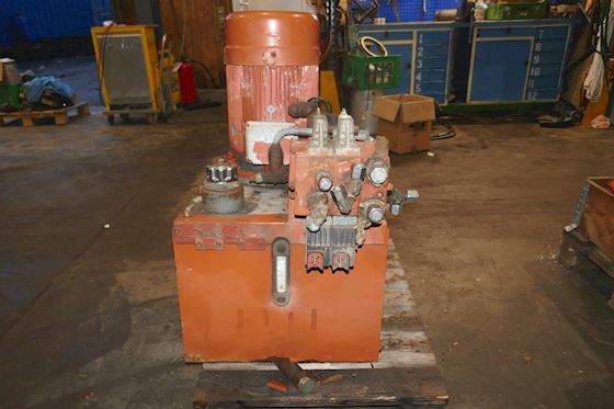 Bucher Hydraulics   Hydraulic Tank  QX23-008 R09 #3