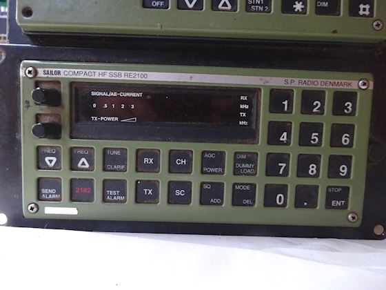 Compact HF SSB RE 2100 + Scrambler 2001 #2