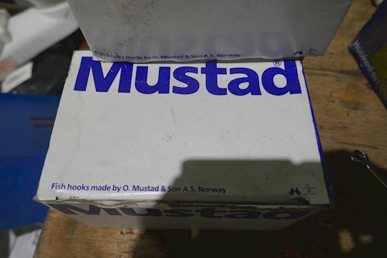 Mustad 2330DT Kirby Sea Hooks #4