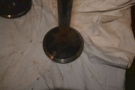 MAK Valve Inlet and Exhaust #4