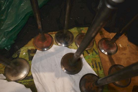 MAK Valve Inlet and Exhaust #5