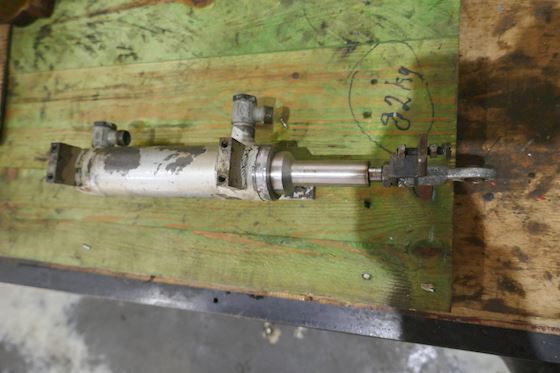 Unknown Unknow Cylinder #4